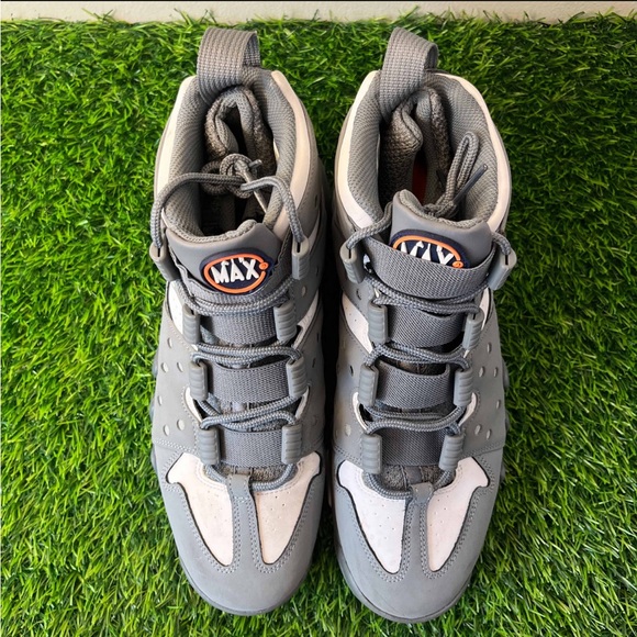 grey orange barkleys